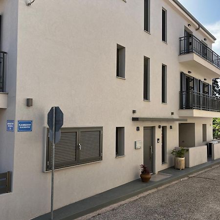 De Bosset Suites Kefalonia アルゴストリオン エクステリア 写真