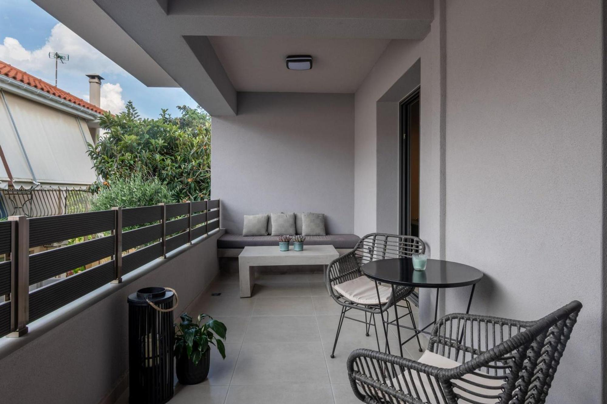 De Bosset Suites Kefalonia アルゴストリオン エクステリア 写真