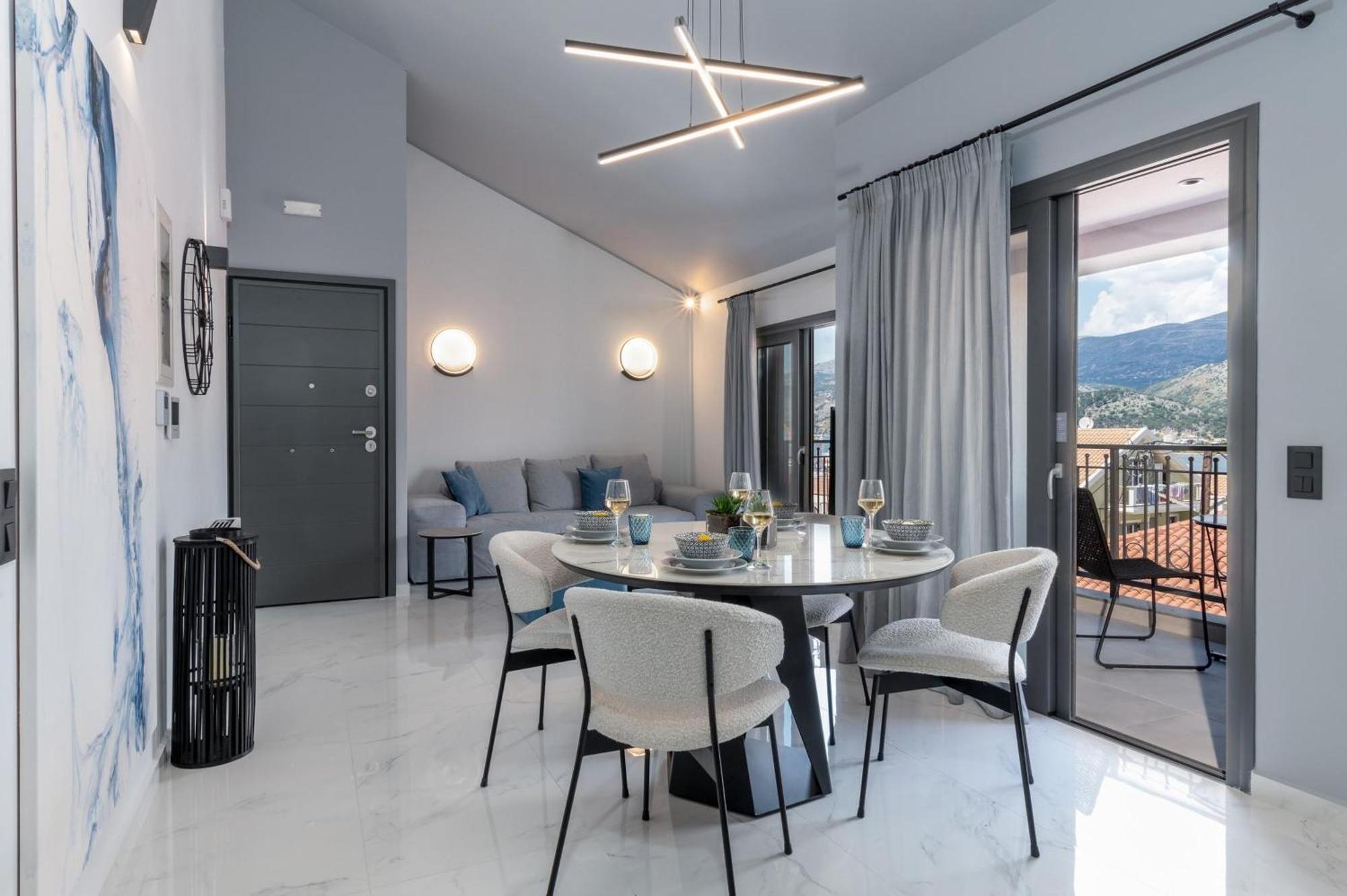 De Bosset Suites Kefalonia アルゴストリオン エクステリア 写真