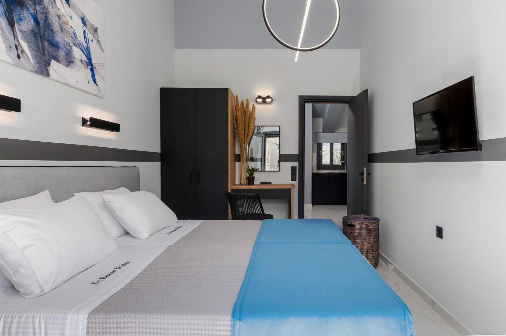 De Bosset Suites Kefalonia アルゴストリオン エクステリア 写真
