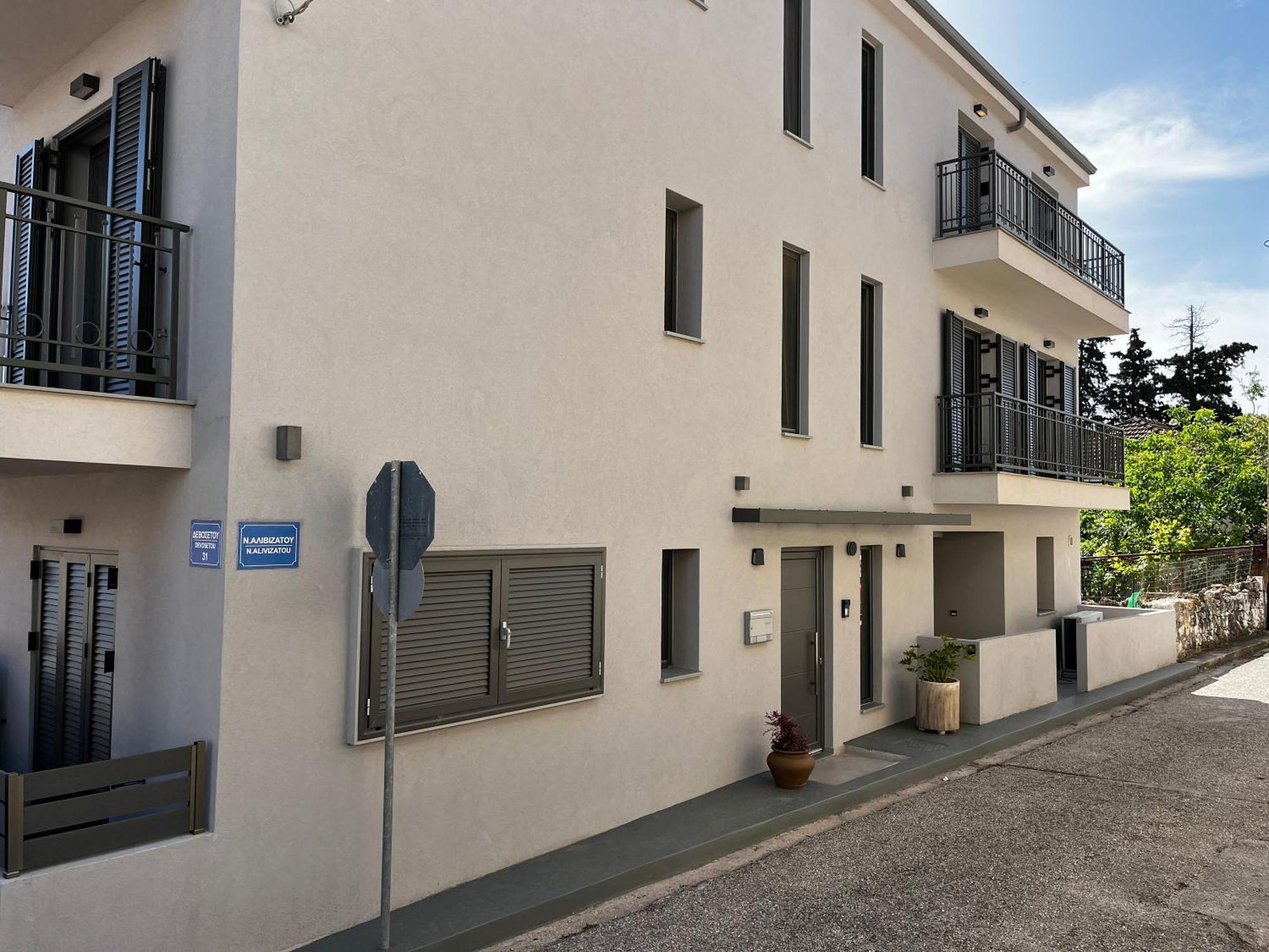 De Bosset Suites Kefalonia アルゴストリオン エクステリア 写真
